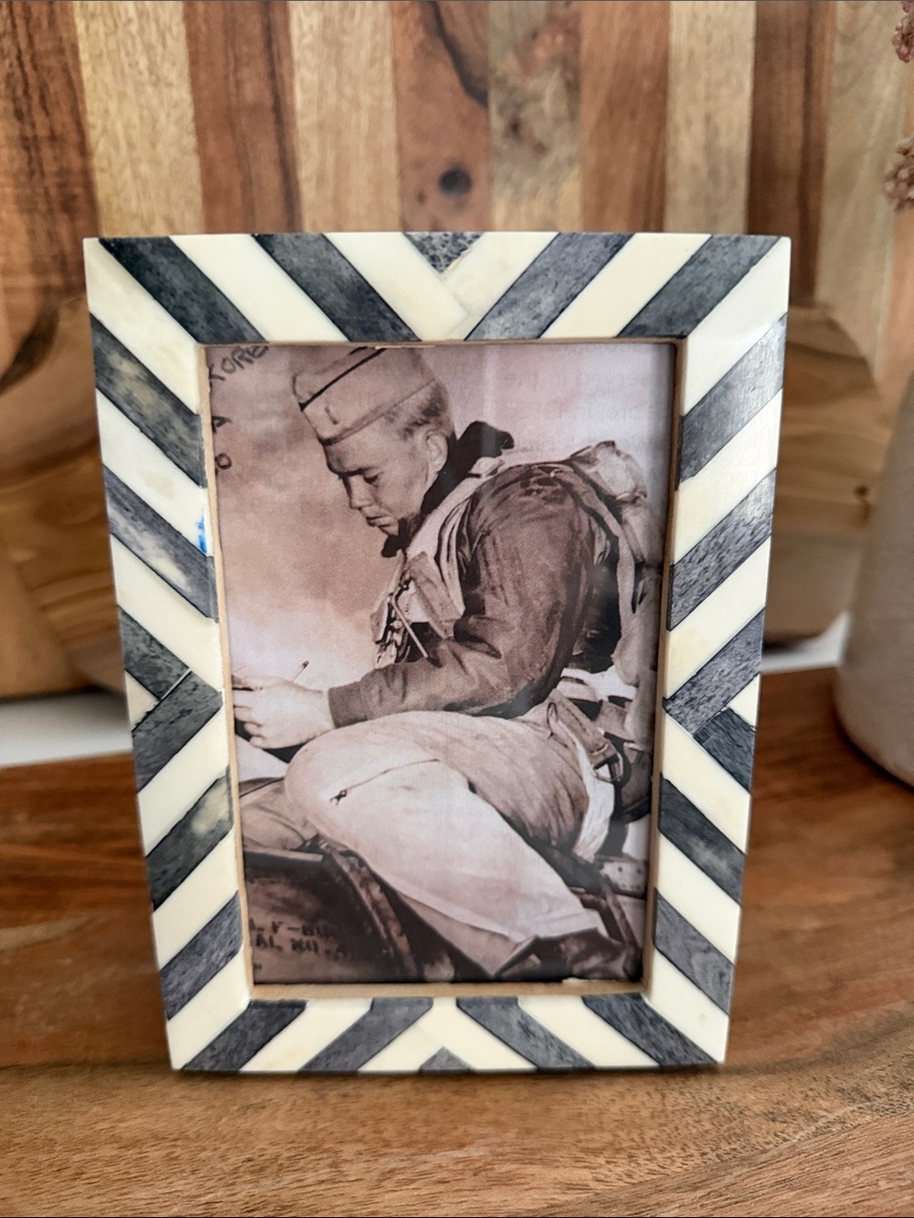 Striped Bone-Inlay Inspired Picture Frame in Black and Cream
